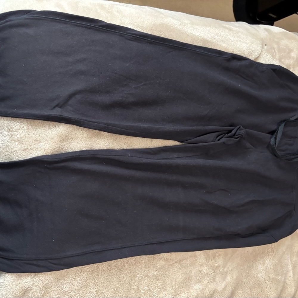 Lululemon Athletica Capri Black Pants